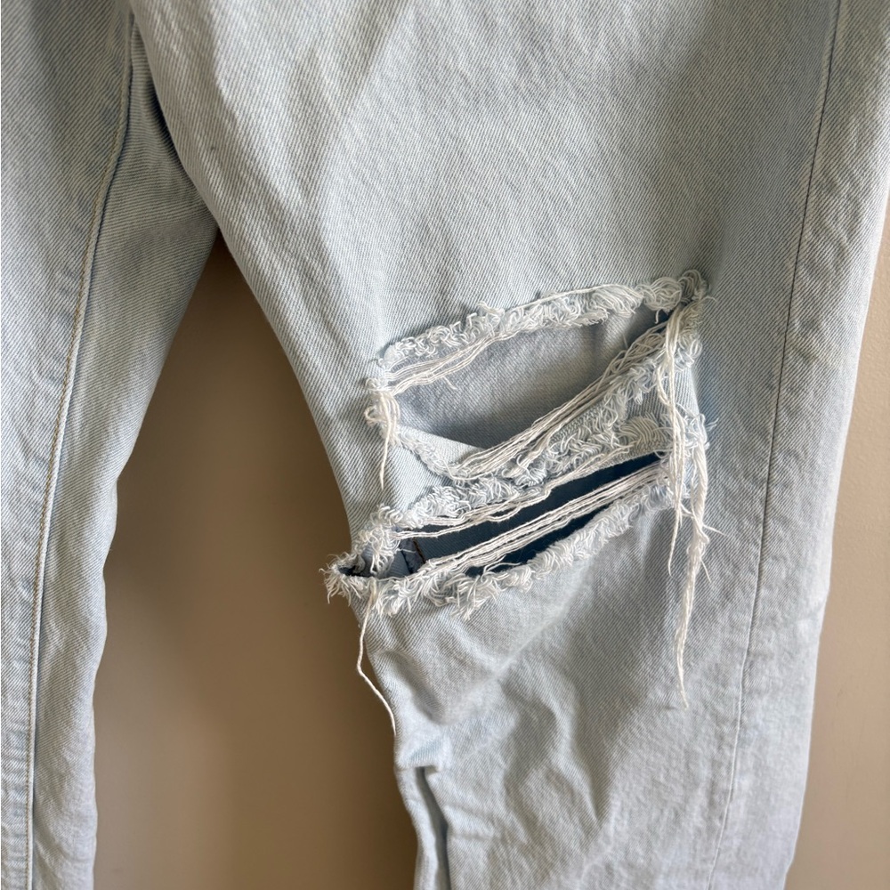 Levi’s Ribcage Straight Jean - Picture 3 of 8